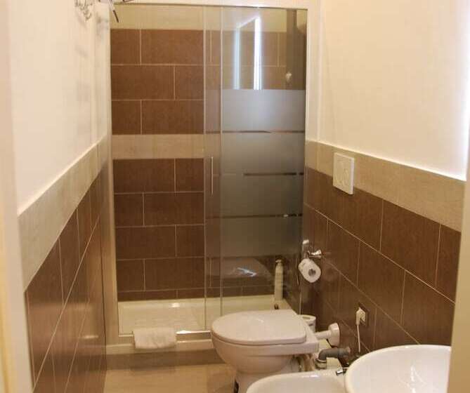 פנסיון Secret Rhome Colosseum