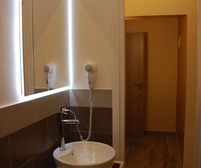 פנסיון Secret Rhome Colosseum