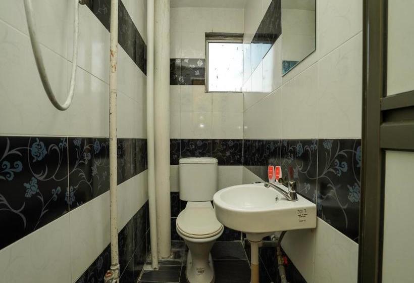 Q On Hotel By Oyo Rooms