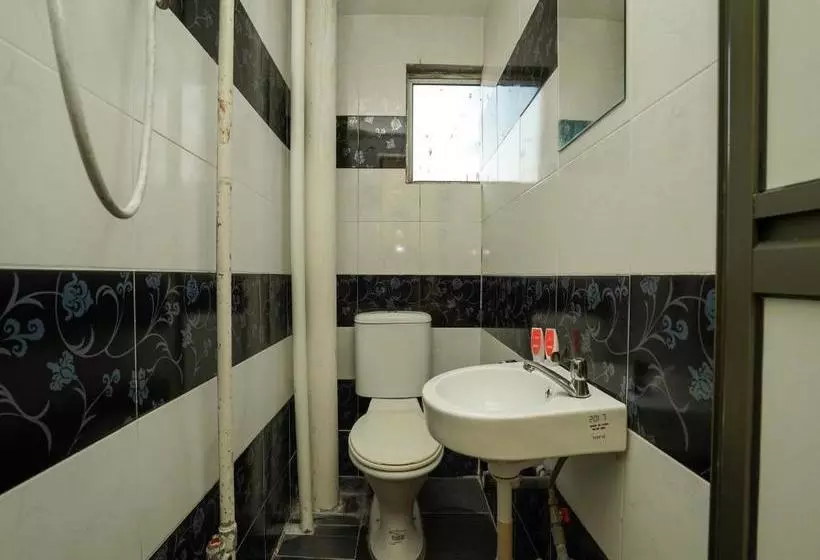 Q On Hotel By Oyo Rooms