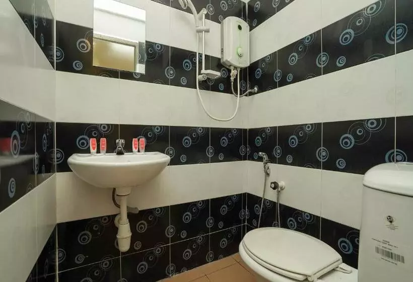 Q On Hotel By Oyo Rooms