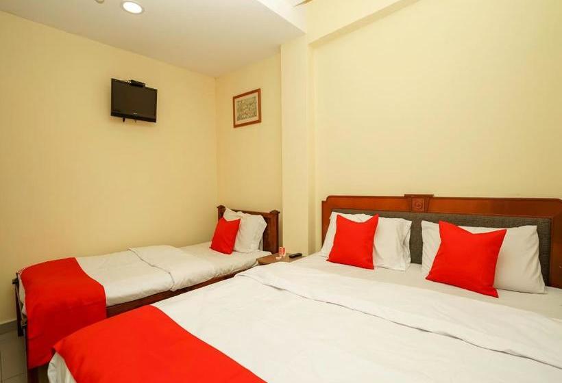 Q On Hotel By Oyo Rooms