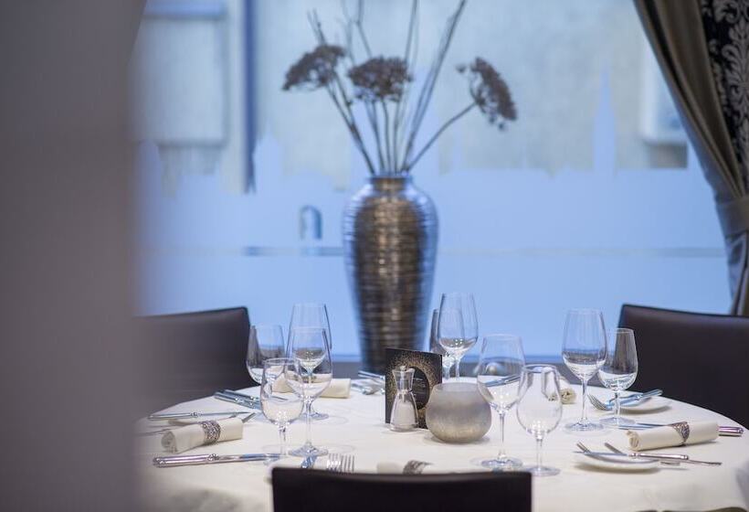 هتل Krone Unterstrass