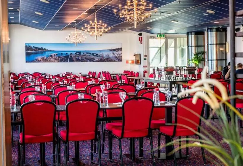 호텔 Scandic Södra Kajen