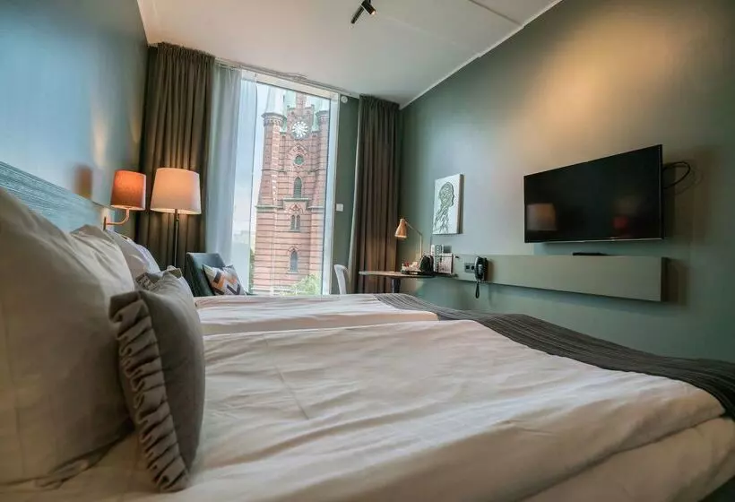 هتل Scandic Continental