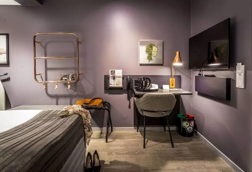 هتل Scandic Continental