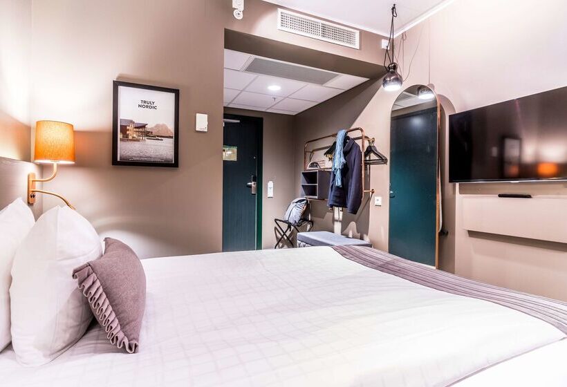 هتل Scandic Continental