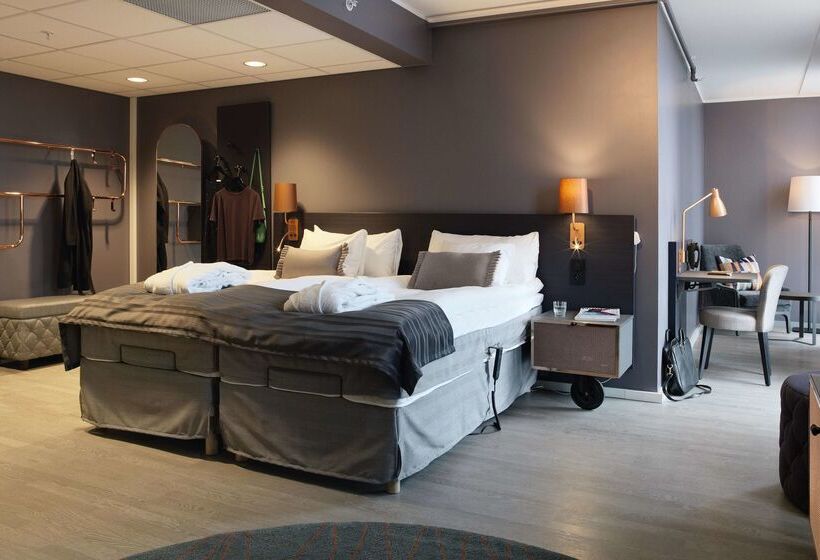 هتل Scandic Continental