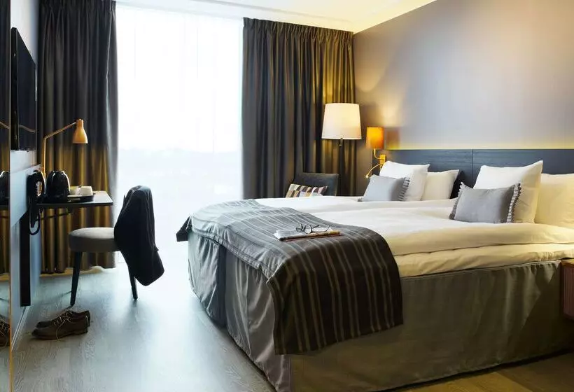 هتل Scandic Continental