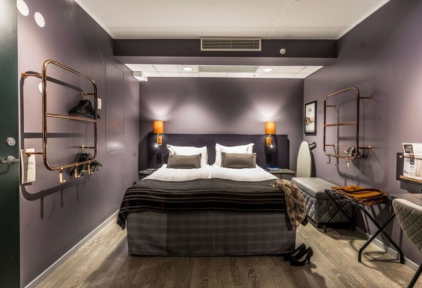 هتل Scandic Continental