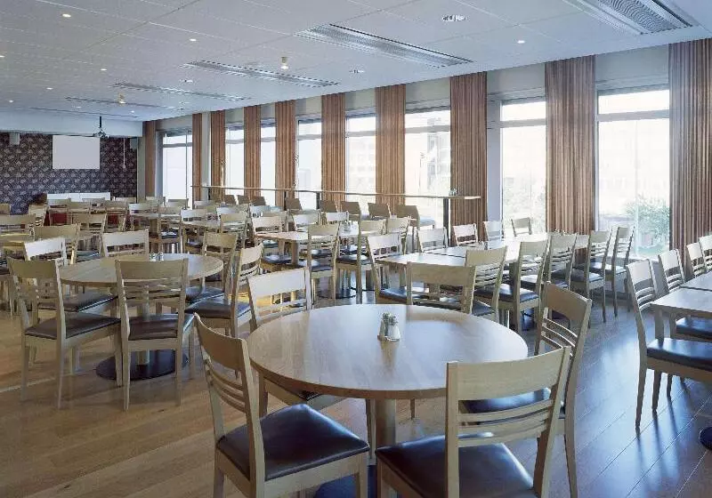 Otel Scandic Jarva Krog