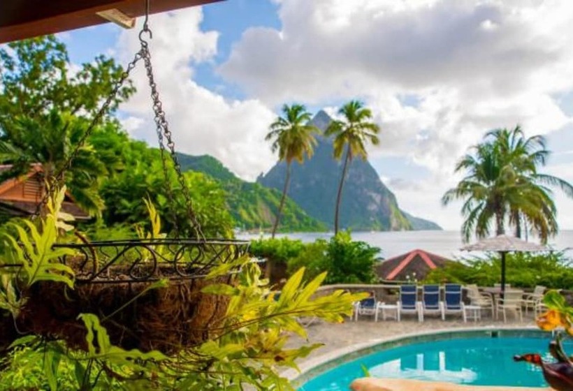 Hummingbird Beach Resort