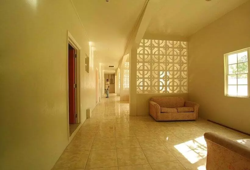 Pinneys Beach Hotel Nevis