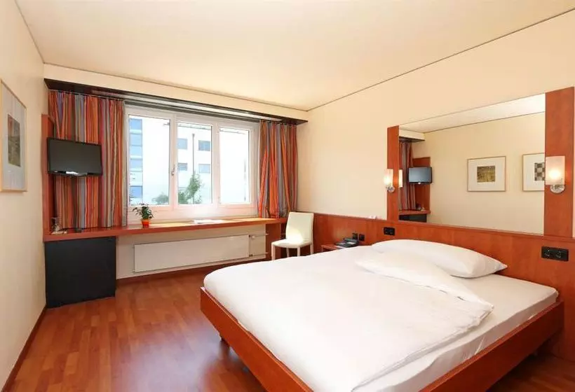 Отель Arte Spreitenbach