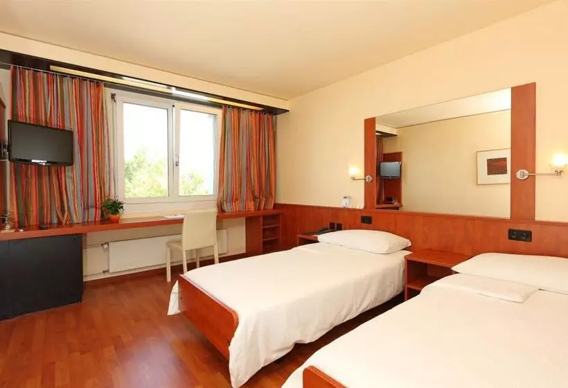 Отель Arte Spreitenbach