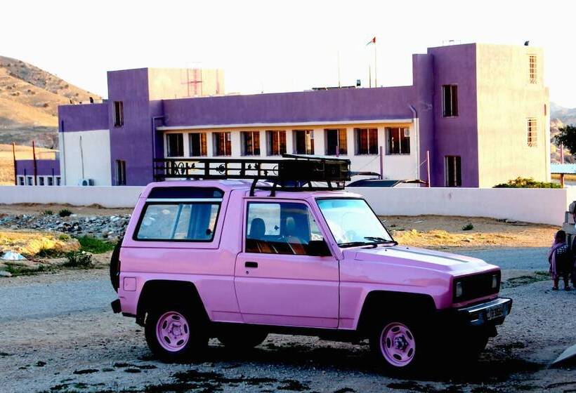 Bedouin Pink Ecohouse   Hostel