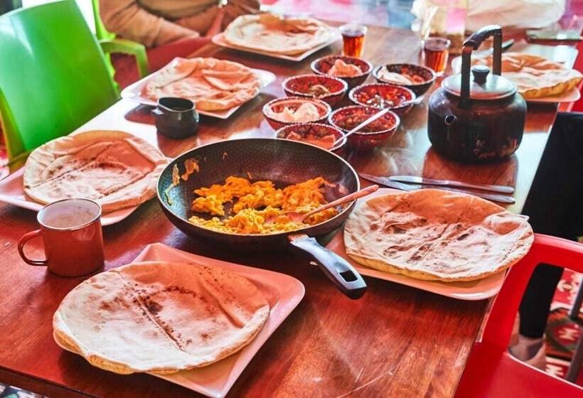 Bedouin Pink Ecohouse   Hostel