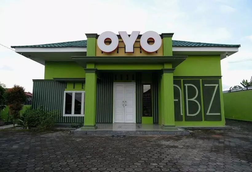 هتل Reddoorz Syariah Near Universitas Batanghari Jambi