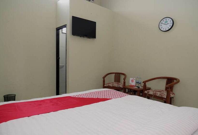 호텔 Reddoorz Syariah Near Universitas Batanghari Jambi