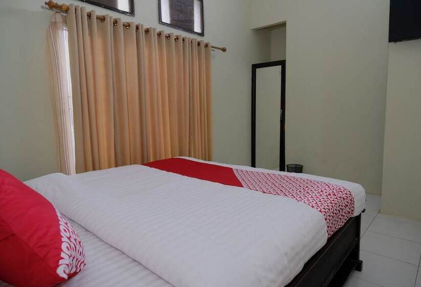 호텔 Reddoorz Syariah Near Universitas Batanghari Jambi