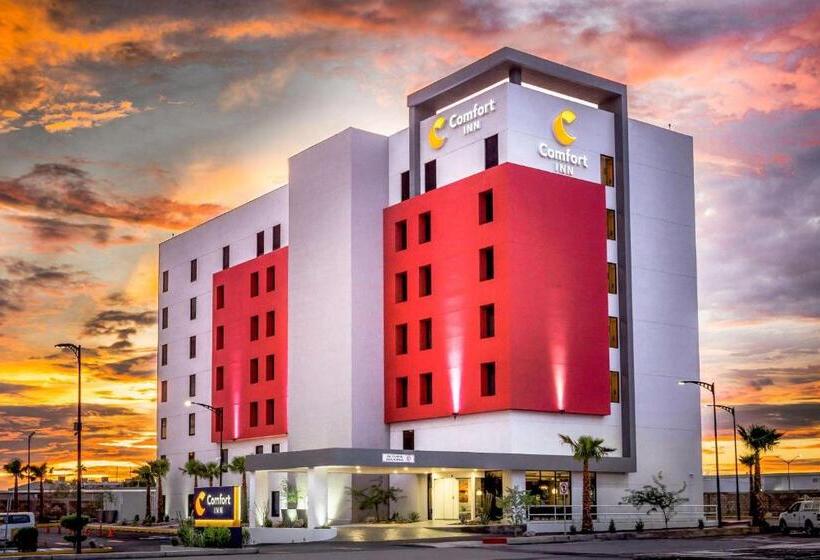 בית מלון כפרי Comfort Inn Hermosillo Aeropuerto