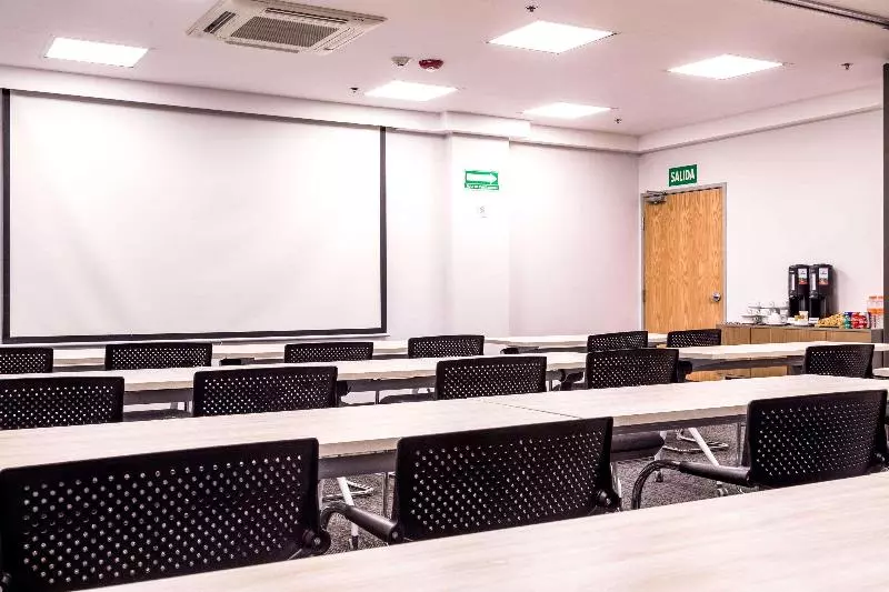 Hotelli Comfort Inn Hermosillo Aeropuerto