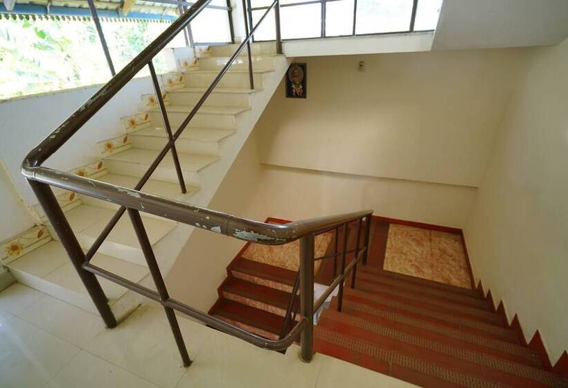 酒店 Mackal Residency By Oyo Rooms