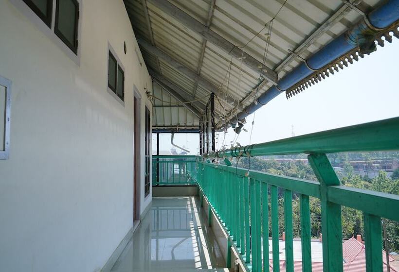 酒店 Mackal Residency By Oyo Rooms