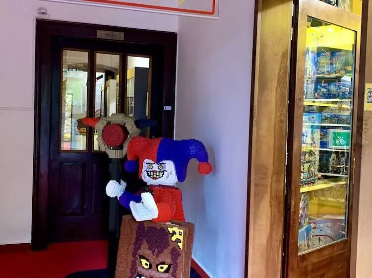 هتل A Museum Of Bricks