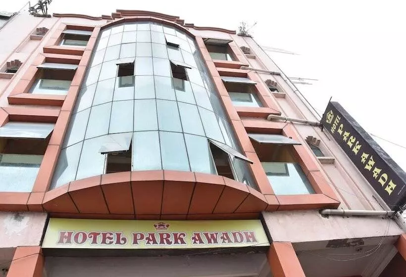ホテル Park Awadh