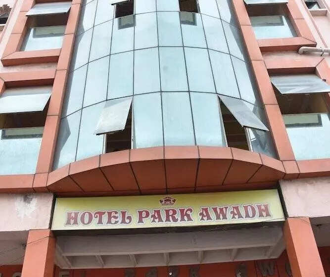 ホテル Park Awadh