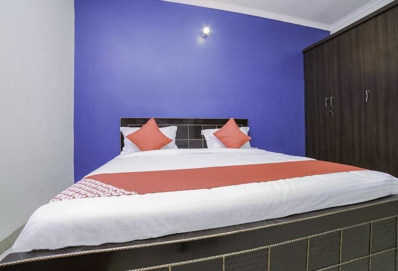 酒店 Refuge Home Stays By Oyo Rooms