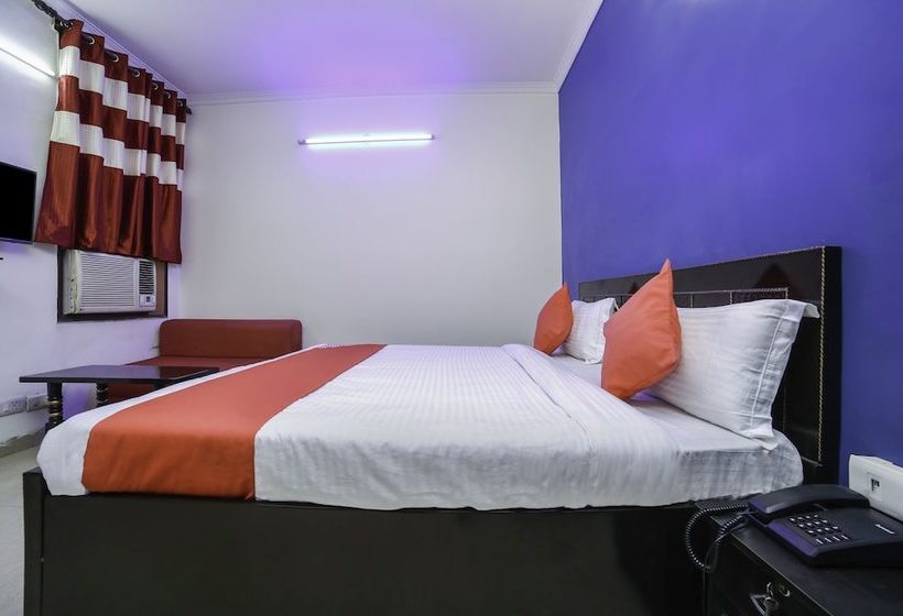 酒店 Refuge Home Stays By Oyo Rooms