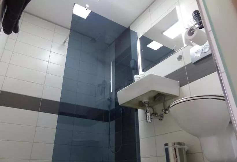 Hotelli /restaurant Balkan