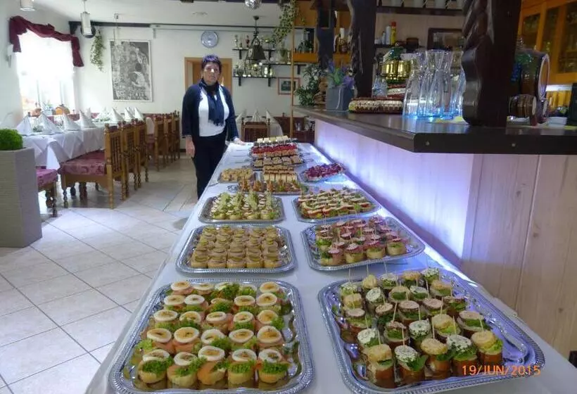 Hotelli /restaurant Balkan