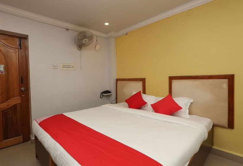 호텔 Royal Grand By Oyo Rooms