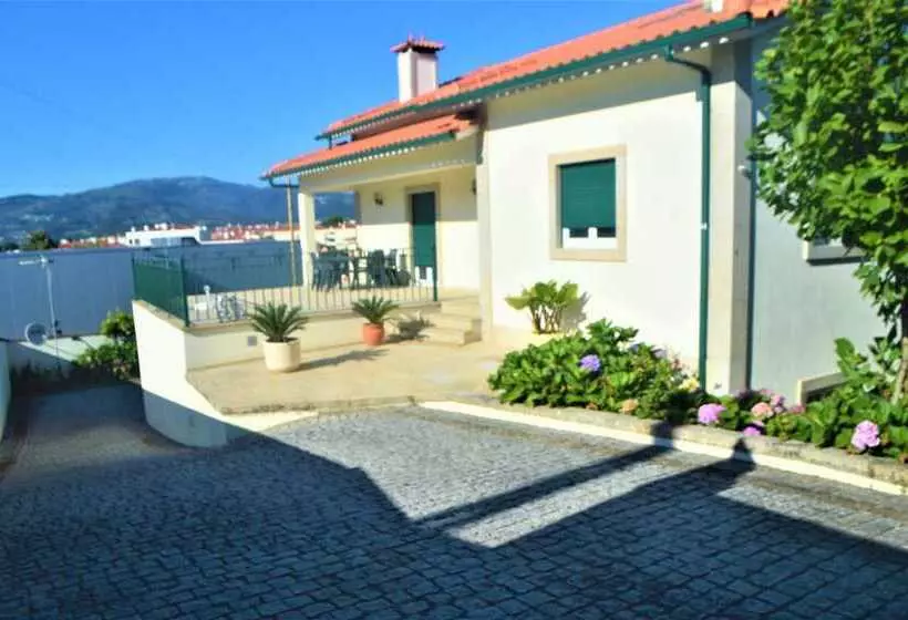 ペンション Casa Límia