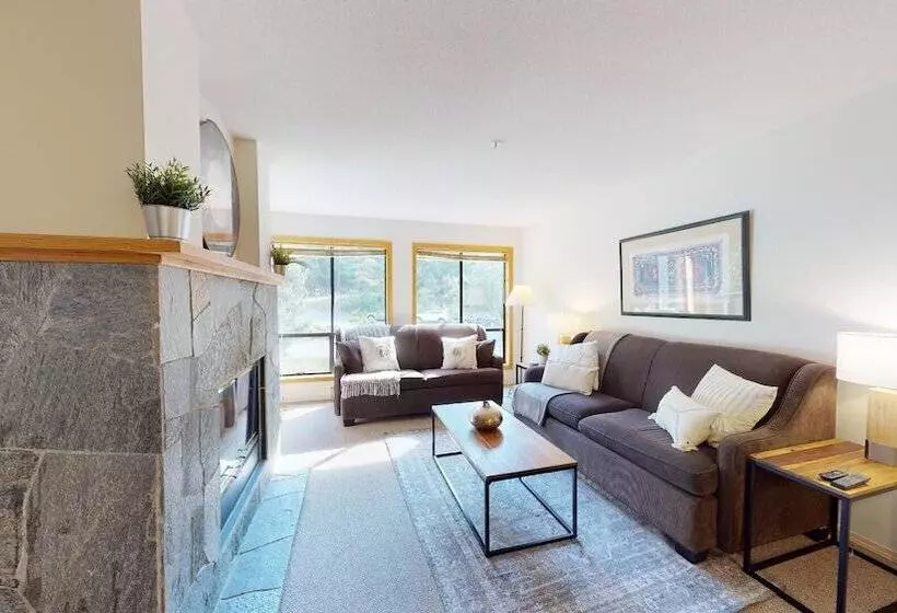 Spacious 3br Condo In Whistler