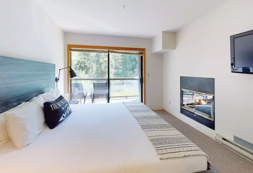 Spacious 3br Condo In Whistler