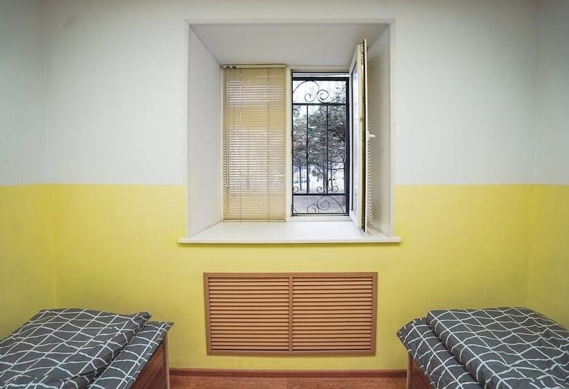 Harasho Guest House   Hostel