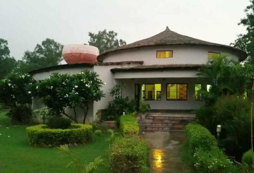 Отель Adb Rooms Corbett Jungle Holiday Spa