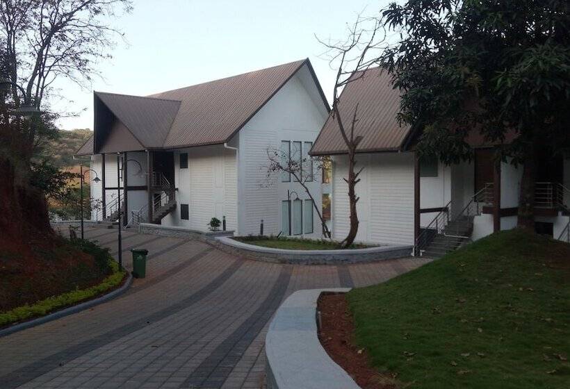 Отель Juvana Resort & Spa