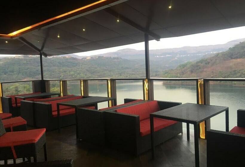 Отель Juvana Resort & Spa