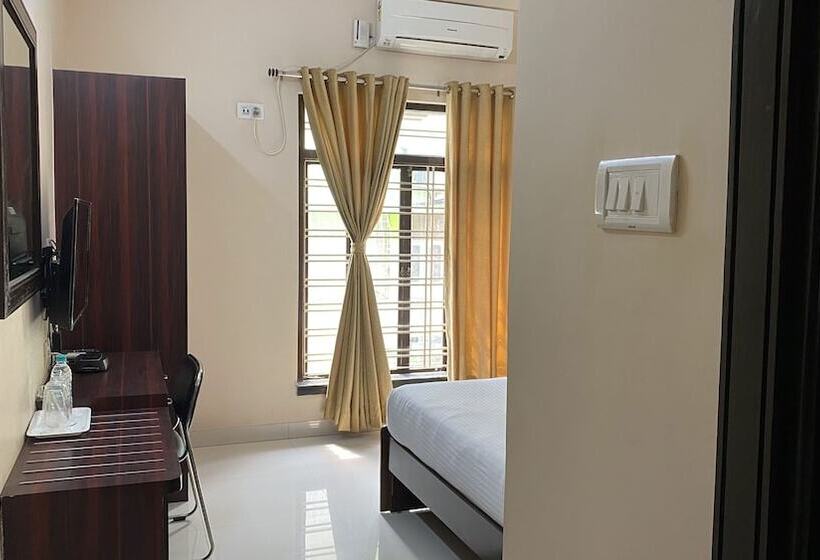 فندق Krishna Kunja  A Quiet & Peaceful Stay