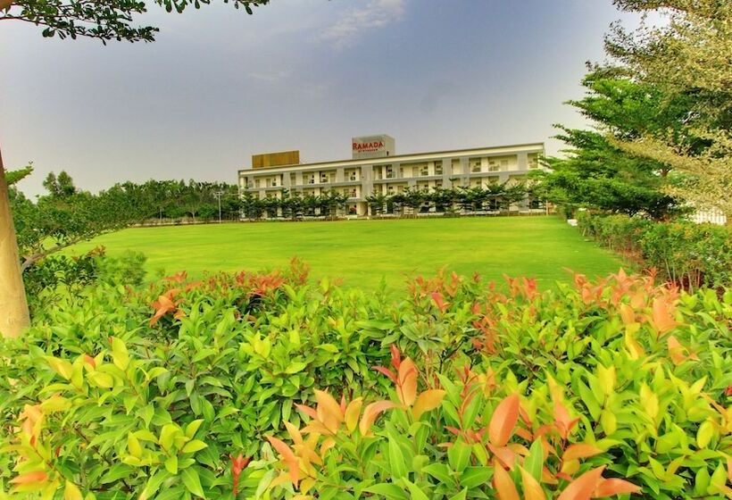 هتل Ramada By Wyndham Bengaluru Yelahanka