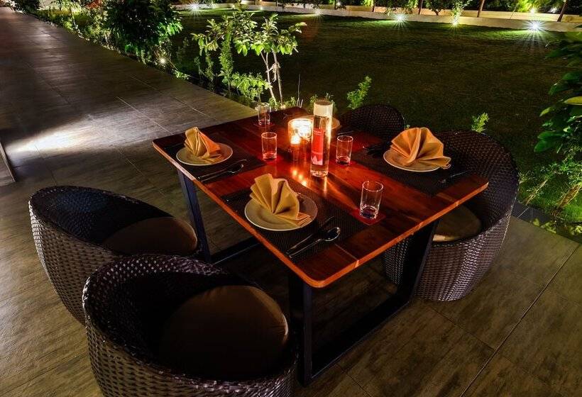 هتل Ramada By Wyndham Bengaluru Yelahanka