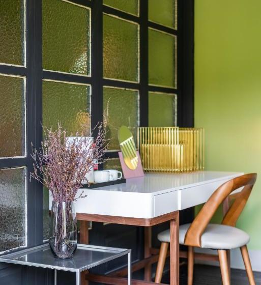 Отель Travelling With X Jnbyhome