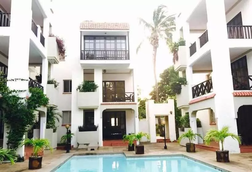 Wayside Beach Apartments