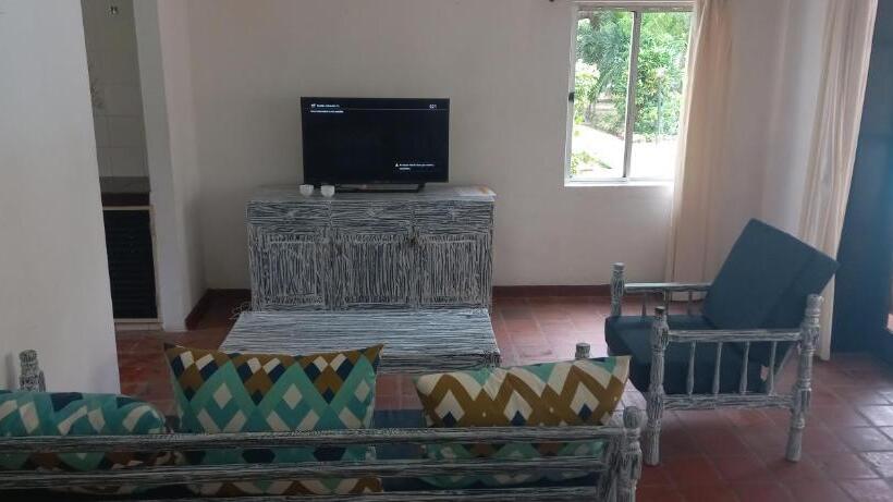 Wayside Beach Apartments