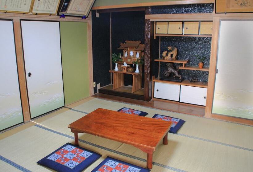 Bed and Breakfast Beppu Kannawa Onsen Hiromiya